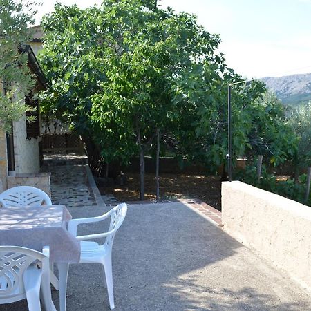 Holiday Home Garina Draga Bašćanska Kültér fotó