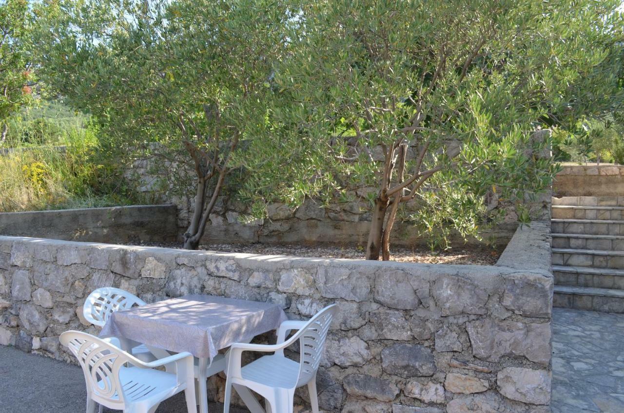 Holiday Home Garina Draga Bašćanska Kültér fotó